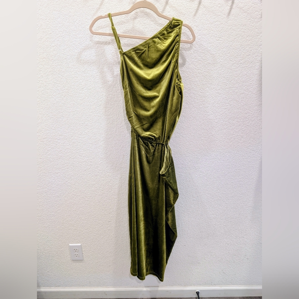 One-Shoulder Olive Velvet Dress With Cutouts